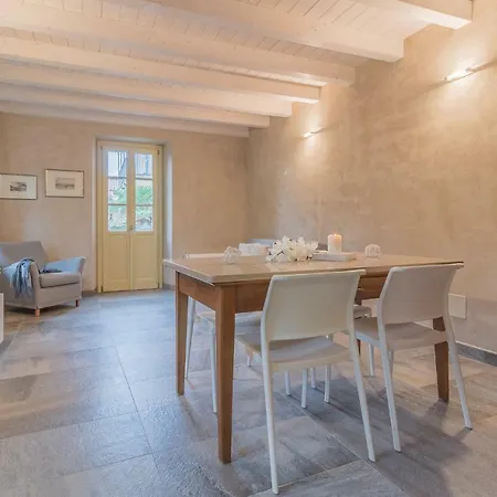 Διαμέρισμα Del Duca Βαρένα